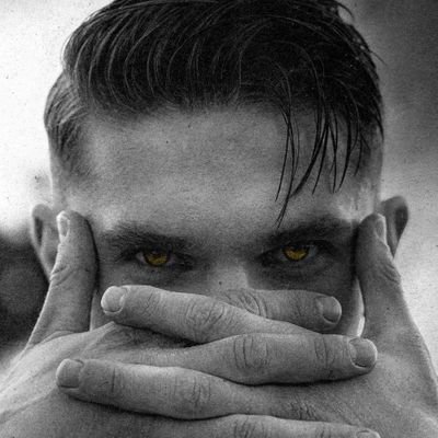 AbdulnurUmar's profile picture. Builder | Muslim | Charismatic | Football Lover | 🎮🎶🎧 | Arsenal Lover 💗 | Easy going & enthusiastic 🇳🇬