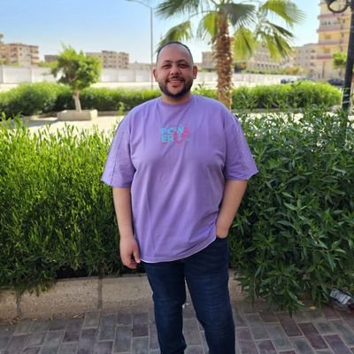 محلل أداء شغوف باللعبة، ودائمًا ما يبحث عن التفاصيل بين الخطوط ⚽