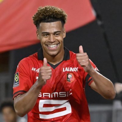 Ss_Emoque's profile picture. ❤🖤 @stadeRennais Fan club Cama
