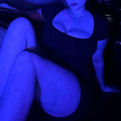 Bella513025's profile picture. 21 ⭐️ princess bella :3