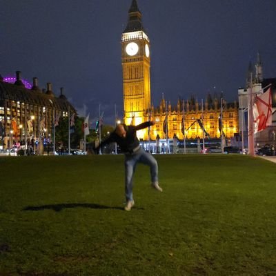 lusse3's profile picture. My tweets are my own.