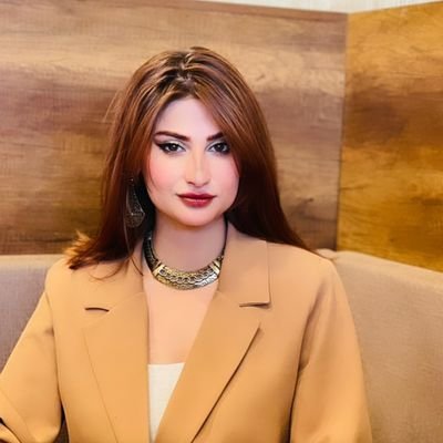 عراقية حُرة جدآ ، مهتمة بالشأن السياسي ، أسكن الفن🇮🇶✨