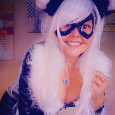 I 💚MJ 💨💨💨 My photos are filtered, my mouth is not. Superhero lover/aspiring cosplayer. Rule #1 always be ready for anybody to switch up on you.