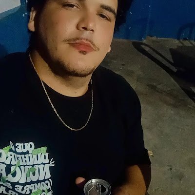 021yurireis's profile picture. ☕