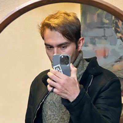 Photographer | Filmmaker https://t.co/LdyssBZ6JG
