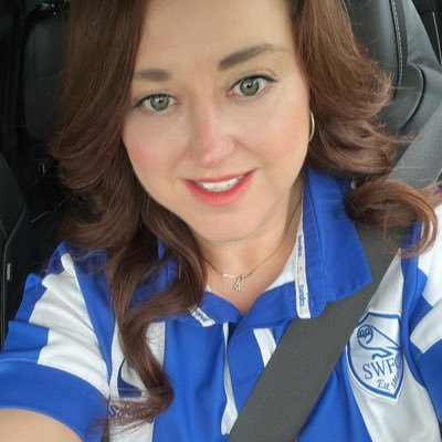 Just here for the football updates ⚽️ 50/50 mix of potty-mouthed Wednesday fan and girlie girl 💙🦉#swfc