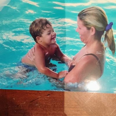 sittinoncurbs's profile picture. we've been married 20 years. we own at least 50,000 worth of Lego. he can't stop.