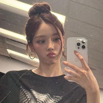 luvtwiceex's profile picture. ฅ^•ﻌ•^ฅ once, my, midzy, nswer e atualmente obcecada por GL