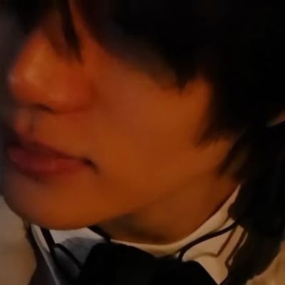 ojoscatery's profile picture. green, cat eyes and hands