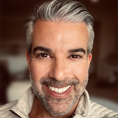 Fractional COO |I Help Series A/B Tech CEOs Eliminate Operational Chaos & Scale to $10M+ | Systems Optimization & Process Expert | 20+ Years Fortune 500 Experie