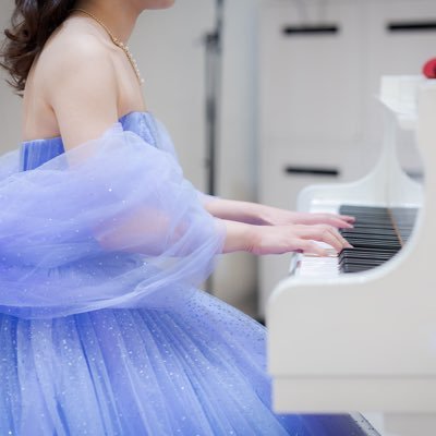 クラシック育ちの鍵盤弾き|音楽教室の先生|週末バンドマン|平日はほぼ毎日ポコチャで配信しています|各種SNSは下記URLへ↓