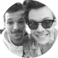 LS (@curlyandcarrot) 's Twitter Profile
