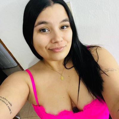 QUE TUS COLORES ESTÁN EN MI PIEL, QUE YO ME MUERO POR VOLVERTE A VER , QUE SOS MI DROGA SOS MI ADICCIÓN ❤🤍💙
