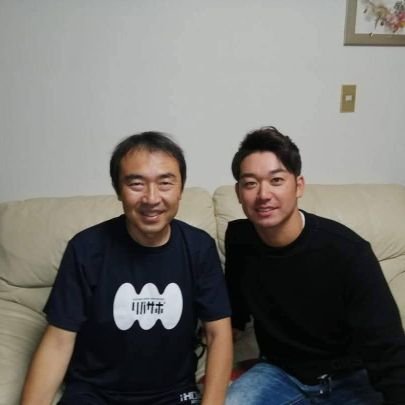 昭和43年5月12日生まれ
■出身:北海道旭川市
■経歴:松山第二小一松山中学一松山北中卒業一松山高校一早稲田大学中退
中央大学法学部卒業(通信)-中央大学大学院卒業
■資格:行政書士(行政書士東松山支部元支部長)
■役職:東松市野球連盟副会長
東松山市マレット協会顧問
交通安会協会高坂支部監査