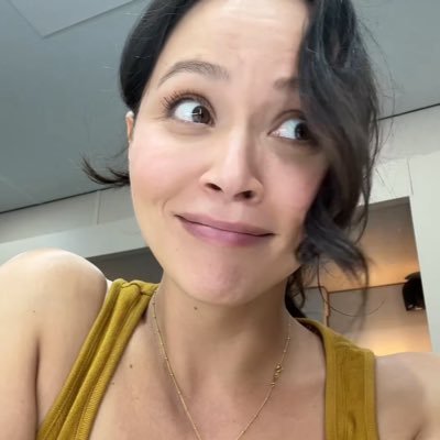 ellesgifs's profile picture. @chenbradfords reaction gifs because tenor hates me