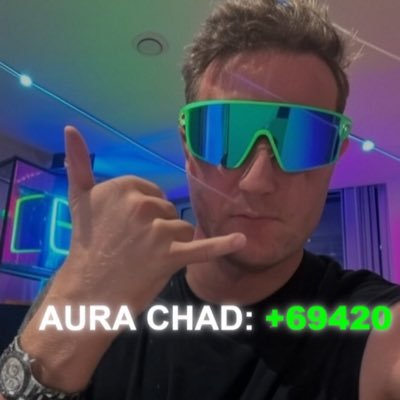 thebarbell_'s profile picture. ‘Cults over concepts’ 💎