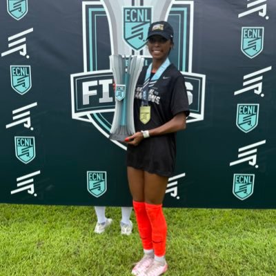 l_osifodunrin's profile picture. Real Colorado • Defender #3 • @UGASoccer • 🇺🇸