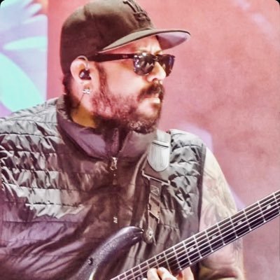 🇭🇳El Que Toca Guitarra🇭🇳 YouTube: RamsésBarrientos Facebook: Ramsés Barrientos Tik Tok: Ramsés Barrientos Instagram: RamsésBarrientos