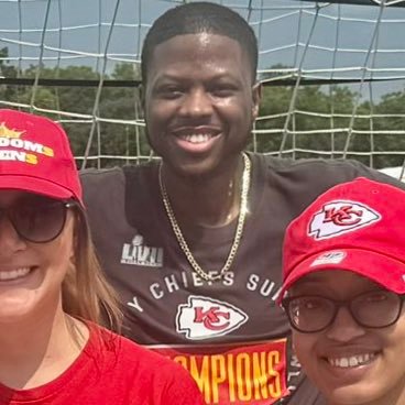 1/3 of @KingdomKast aka Bad Luck Chuck in #ChiefsKingdom. Host of @CP4THEWINSHOW. Featured on @SportsCenter @nflnetwork @GMA @CBS
