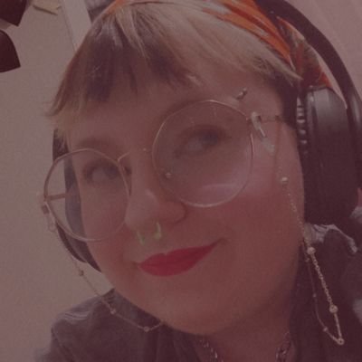 maxiemoo01's profile picture. Maxwell | He/Fae/Voi | 23 | once a phooker always a phooker