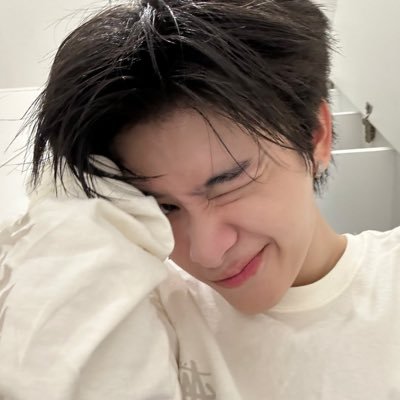 รักลูกพี่ย้ง #Busbecauesofyouishine #mxfruit #DICE_SONRAY ลูกป้าจี #jung_perses ลูกป๊ากร #atlas_th #4eve หวีดมันทุกด้อม😝
