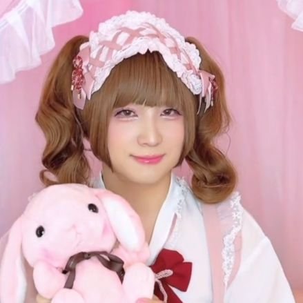 女装です。大阪生まれ沖縄在住 ゆるいイラスト描き 可愛い服とドレスとお肉とスイーツが好き♡ メイン垢→@josoko_nao SUZURI(スズリ)https://t.co/7womhUegWE