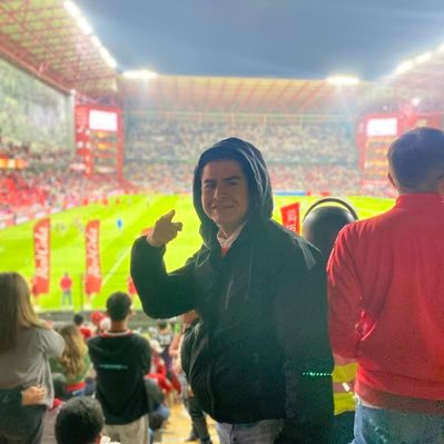 RichHerreraV7's profile picture. ⓘ Este usuario te va a seguir 😉 vamos a correr 🏃🏻‍♂️vamos en bici 🚲 vamos al fut ⚽️ #chorizopower 👹