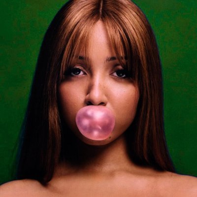 ㅤ ㅤ`#MIRRORBALL and pinkpantheress ... lovebot ♡` (she)
