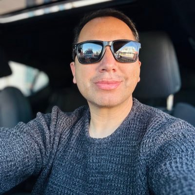 Padre de tres Estrellas que guían mi camino!! Te Amo Colo-Colo, Minero y descubriendo la Fotografía. #SoyDonante