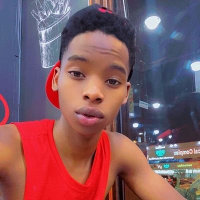 NtulumeChris1's profile picture. Deal with builders not destroyers ✍️ 🌎argue with your keyboard 💥✌️👣
22nd April is a public holiday to me 😀 ma cake 🍰 day