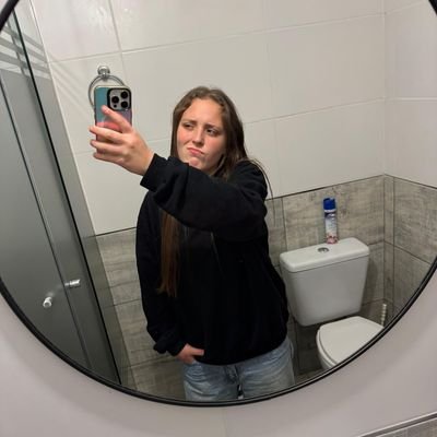 camilabartel41's profile picture. 