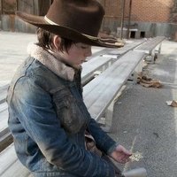 L (@l0ly_iui) 's Twitter Profile