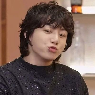 natsumey252's profile picture. 