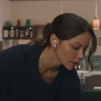 chenswink's profile picture. for lucy chen | chenford truther, rookie defender