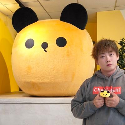 日本と韓国のクォーター好きなことには本気です。主に俳優業と海外ドラマキャスティング担当と150人以上在籍してる芸能プロダクションちゃびまち芸能部代表をやらせて頂いております。