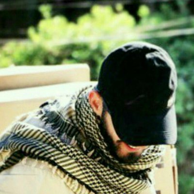 من ص ل ح طلبم اما قواعد ج ن گ از مردان ج ن گ ی زندگی ام خیلی خوب یاد گرفتم.
عمو سیروس روحت شاد