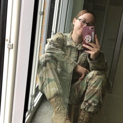 Charlotte_oliv1's profile picture. 