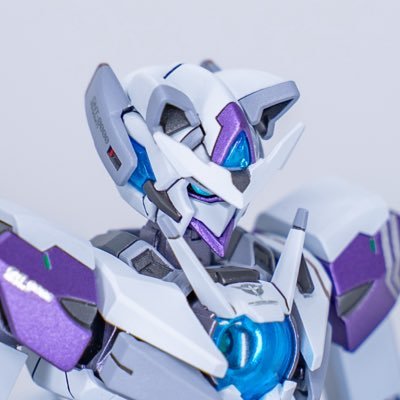 クリアランナーでクリアパーツ作るおっさん。アットモデラーズ。「俺のかっこいいを作る」が目標。クアンタが好き。カメラ上手くなりたい。