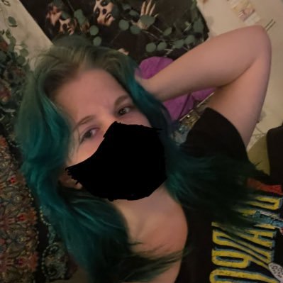 Hiya! I like art, I’m a writer, and trying to do YouTube cuz video and Minecraft cool