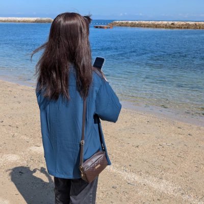 愛媛 | 06 | ESFP | 性癖バグり中 |行動圏狭め | スペ廃民 | 元ねーじゅ | 欲しリス▶︎https://t.co/VlfQKz27po