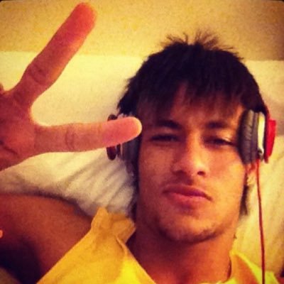 EversonleRouge's profile picture. je tweet pr oublier