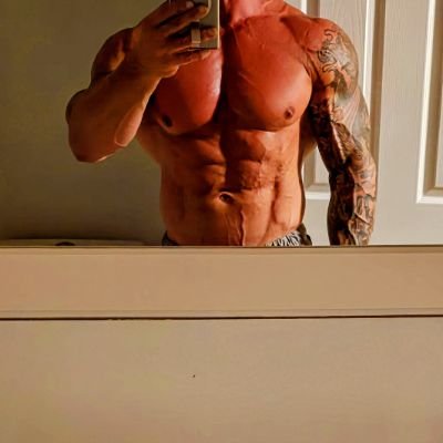 JackedRN's profile picture. APRN, FNP-C with a Emergency medicine background who is clinically focused on providing care in functional health, wellness, longevity, and fitness.