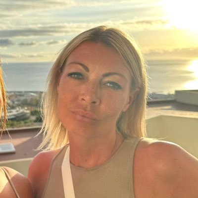 Ditsy Doris Profile