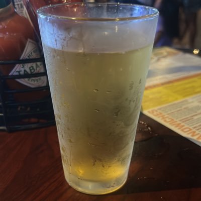 LapRight's profile picture. 