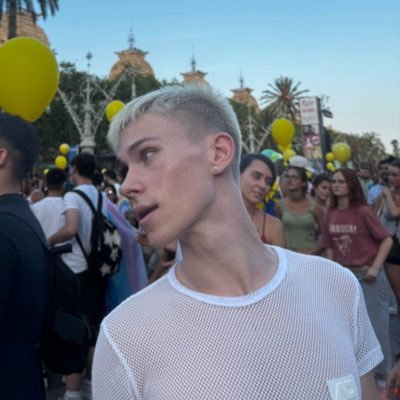 I’m Nicotwiink — 18+ twink with angel face & operator mindset. Weekly drops, real chat, collabs welcome. 🥰🥰🥰Start here ↓
