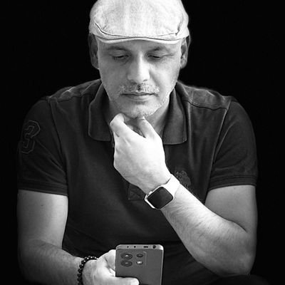 #Besiktas #Atatürk🇹🇷 ϜϓſϞ #NeMutluTürkümDiyene #Türkmenoğlu #Bin Cihana Değişmem
Su Öksüz Türklüğümü...#Zafer