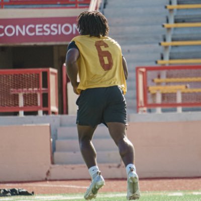 RB • Sac City College (CA) • 5’5 172 • 3.5 GPA• class of ‘27