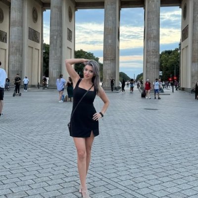 Semi-retired and always on the go ✈️
Proud Trump supporter💪 | Hiking boots, high heels 🧐
Freedom. Family. Faith