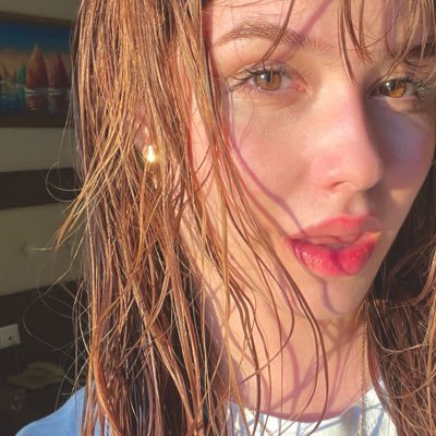 nisaladen's profile picture. 