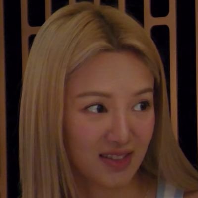 samyiex's profile picture. 18